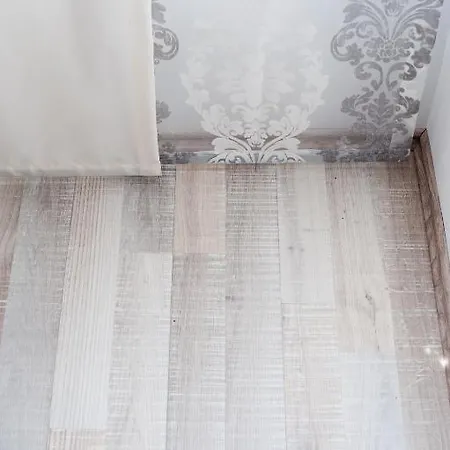 斯普利特马里公寓 *